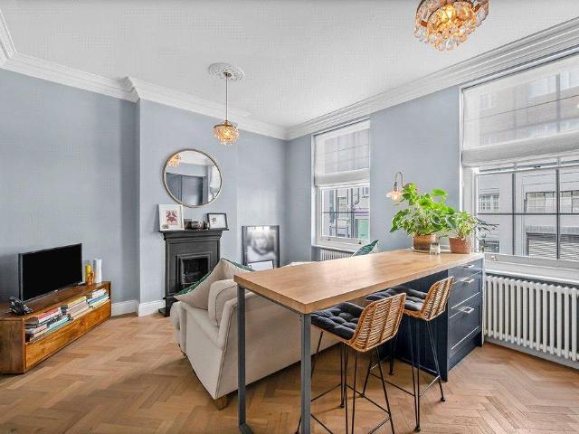 Flat for sale in Fitzrovia, Greater London