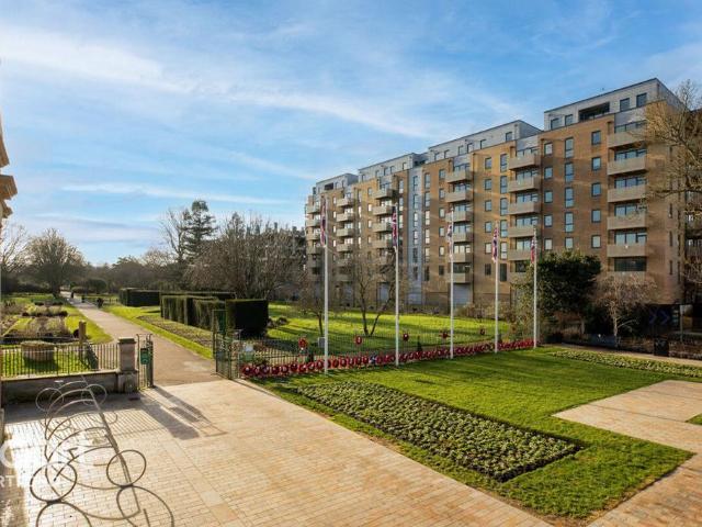 Flat for sale in Brooklands, Monks Orchard