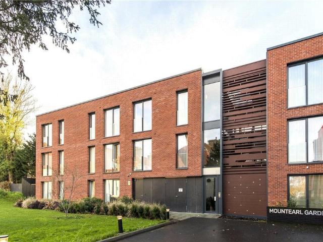 Flat for sale in Streatham Hill, Greater London
