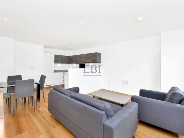 Flat for sale in London Borough of Ealing, Hanwell