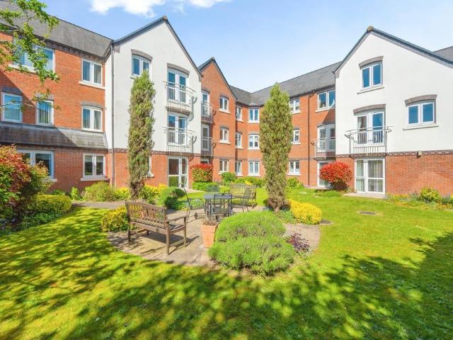 Flat for sale in Leyfields, Tamworth