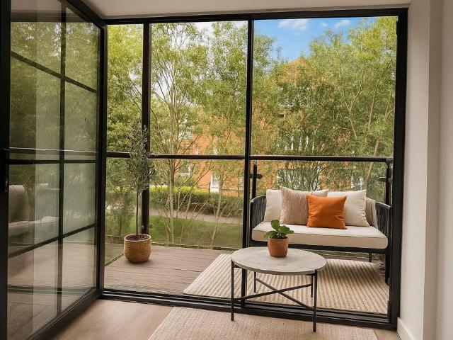 Flat for sale in Chipping Hill, Essex