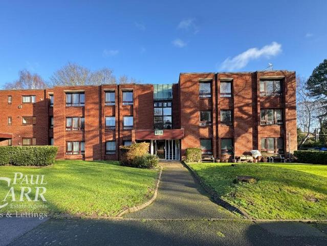 Flat for sale in Mere Green, Birmingham