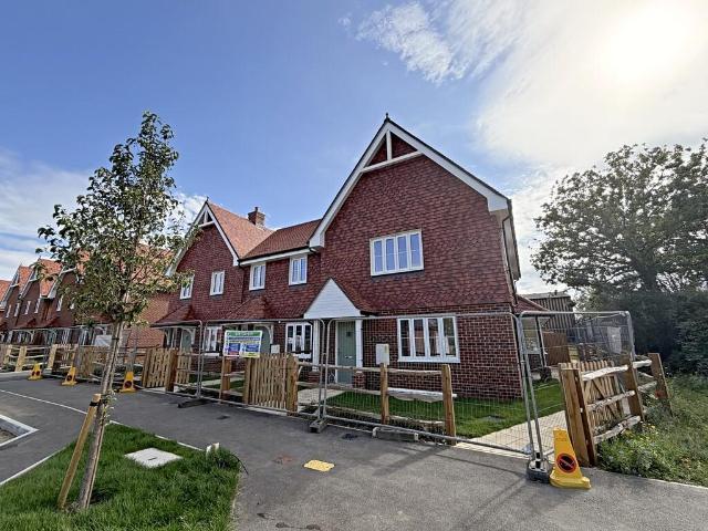 Flat for sale in Horsham, West Sussex
