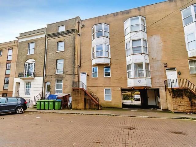 Flat for sale in Bevois Town, Isle Of Man