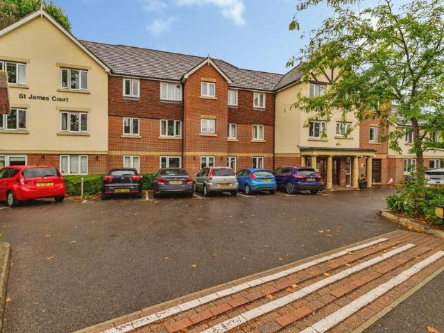 Flat for sale in Blackwell, Perryfields