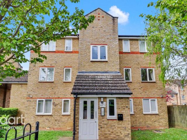 Flat for sale in Moulsham, Chelmsford