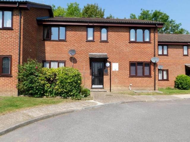 Flat for sale in World's End, Perryfields