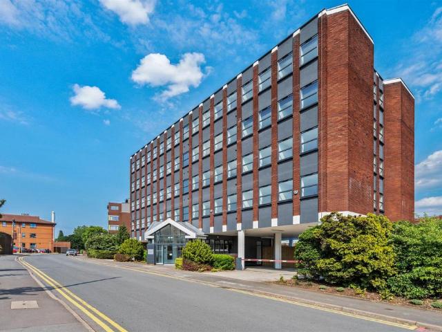 Flat for sale in Elmdon, West Midlands