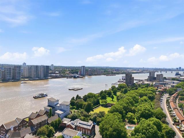 Flat for sale in North Woolwich, Greater London