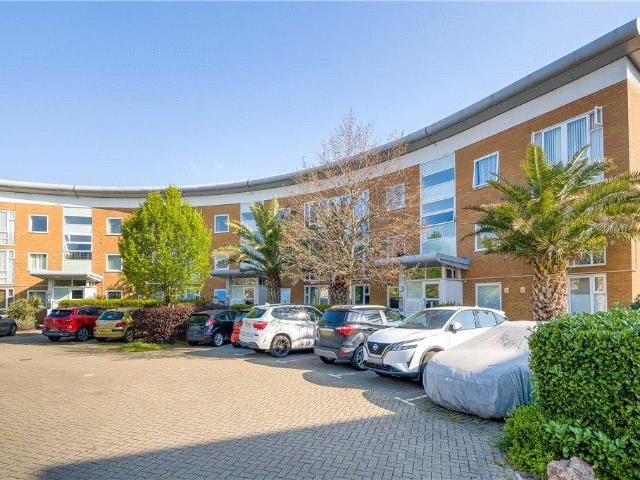 Flat for sale in North Woolwich, Greater London