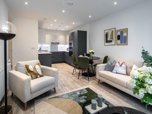 Flat for sale in Feckenham, City Of Bristol