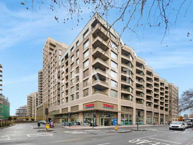 Flat for sale in Kennington Cross, Greater London