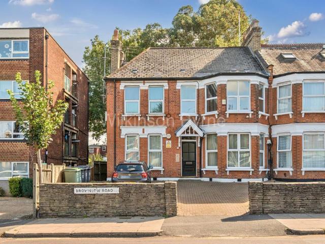 Flat for sale in Greater London
