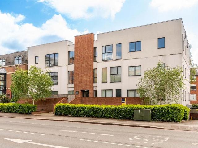 Flat for sale in Newtown, Reading