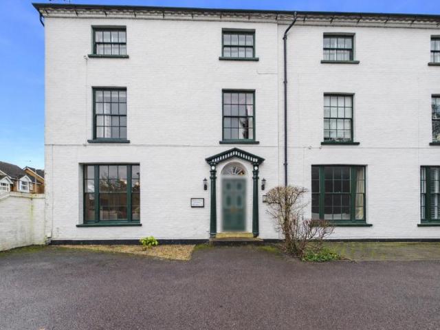 Flat for sale in Sulham, West Berkshire