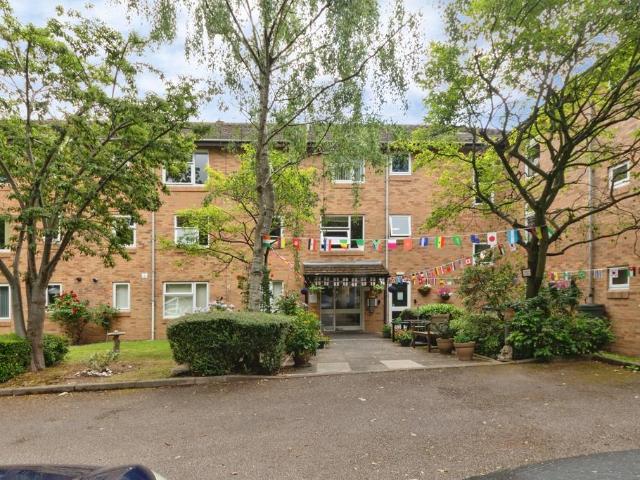 Flat for sale in West Midlands