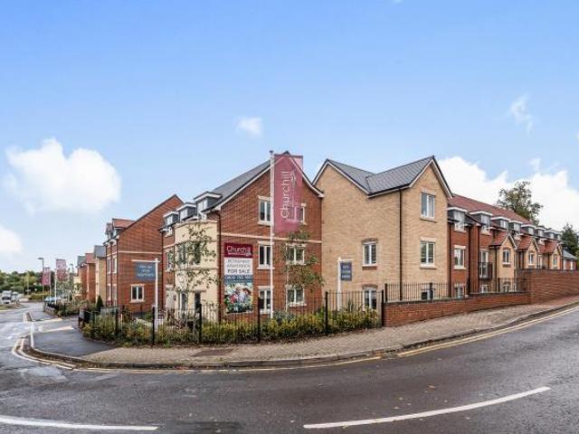 Flat for sale in Berrick Salome, Oxfordshire