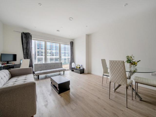 Flat for sale in Northgate, Glynde
