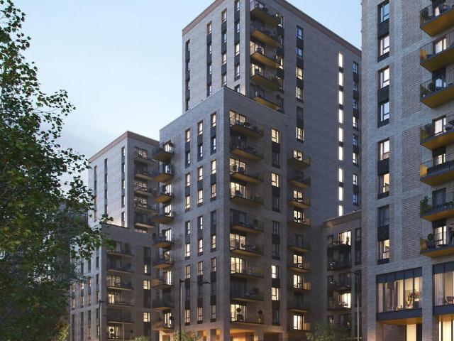 Flat for sale in Preston, Greater London