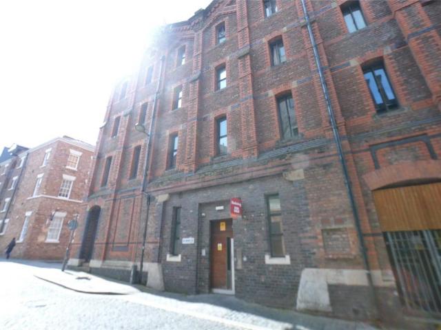 Flat for sale in Ropewalks, Calderstones
