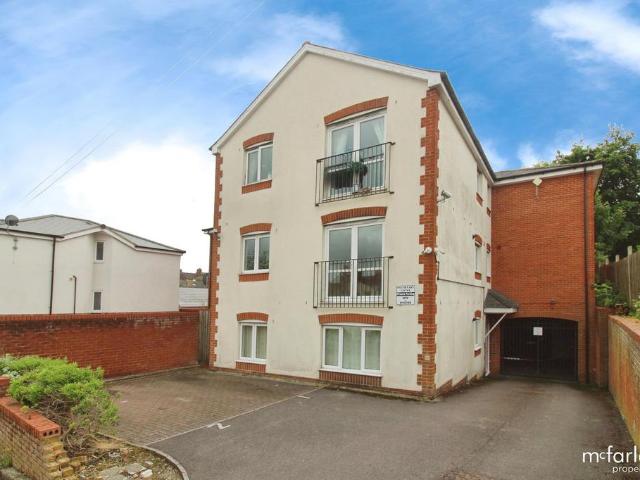 Flat for sale in Rodbourne, Swindon