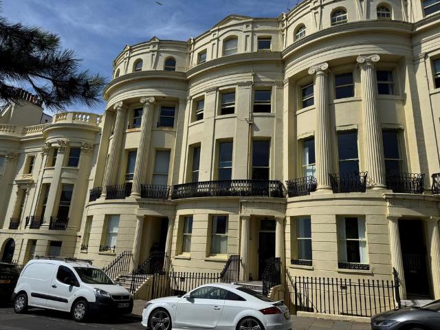 Flat for sale in Brunswick
