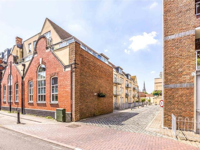 Flat for sale in Chichester, Littlecote
