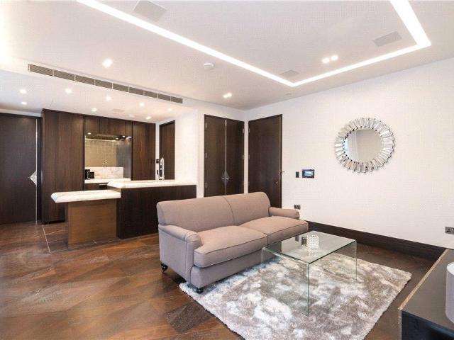 Flat for sale in The Borough, Greater London