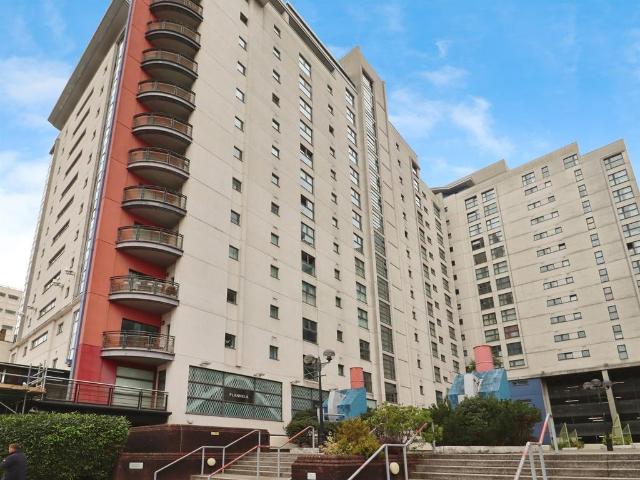 Flat for sale in Crockherbtown, Falcon Lodge