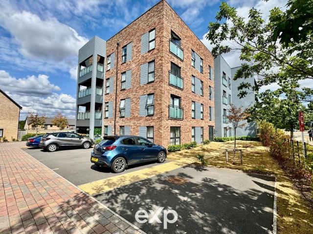Flat for sale in Cheswick Green, West Midlands