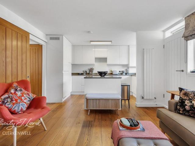 Flat for sale in Clerkenwell, Greater London