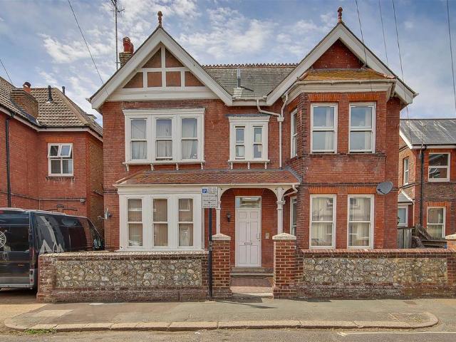 Flat for sale in West Worthing, Worthing