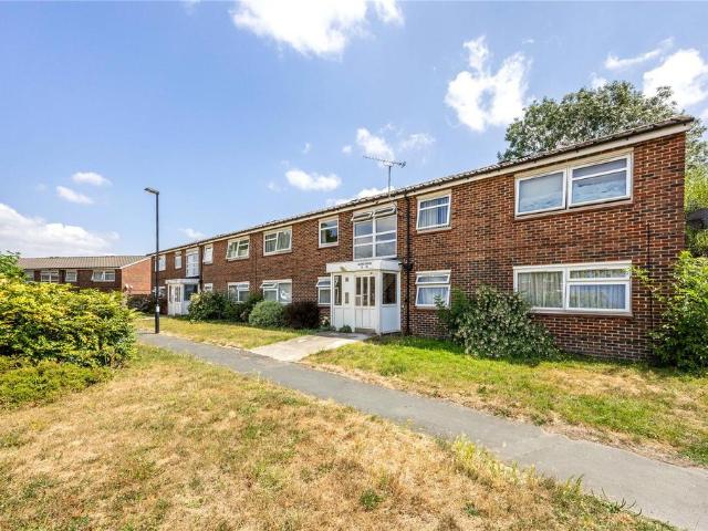 Flat for sale in London Borough of Croydon, Greater London