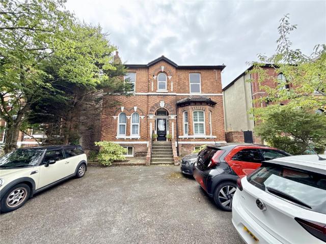 Flat for sale in Meols Cop, Southport