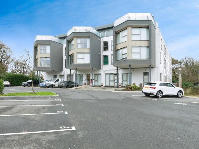 Flat for sale in Christchurch
