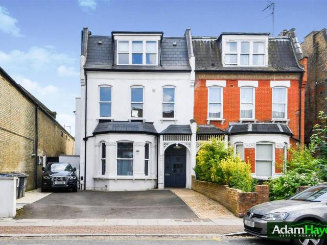 Flat for sale in Woodside Park, Isle Of Man