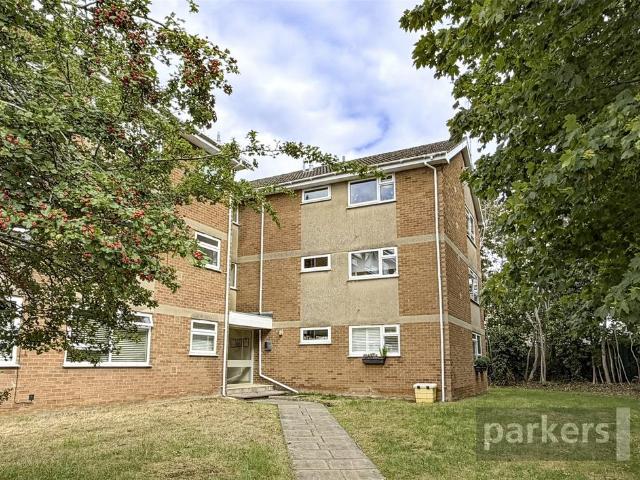 Flat for sale in Madley Park, Black Bourton