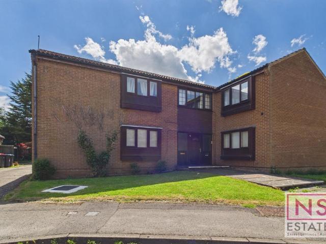 Flat for sale in Stainton and Thornton, Normanby