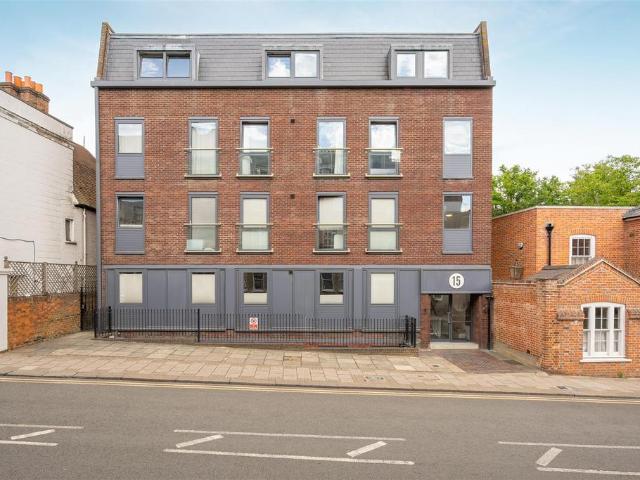 Flat for sale in Windsor, Clewer Within