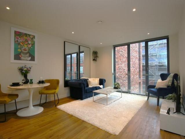 Flat for sale in Georgia, Greater Manchester