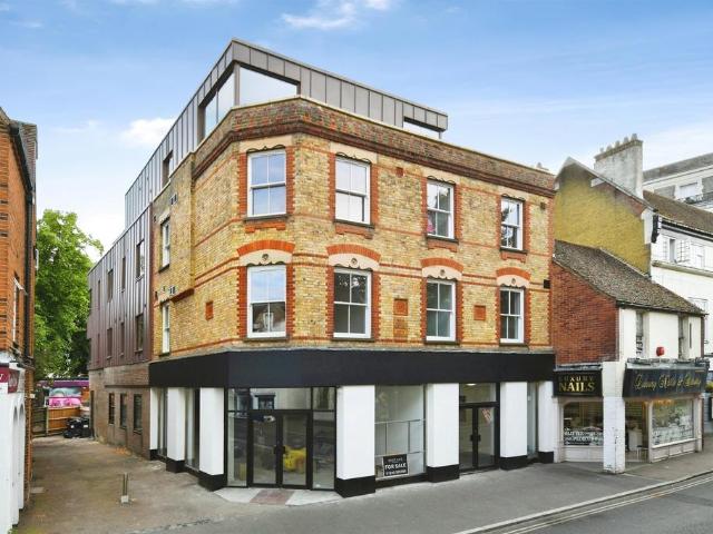 Flat for sale in Moulsham, Chelmsford