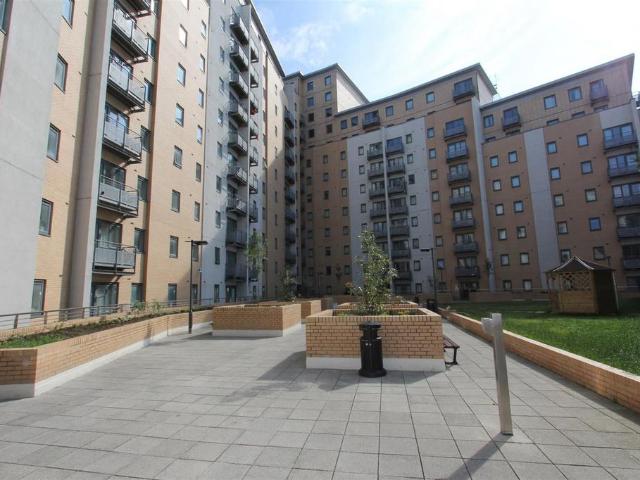 Flat for sale in Leylands, West Yorkshire