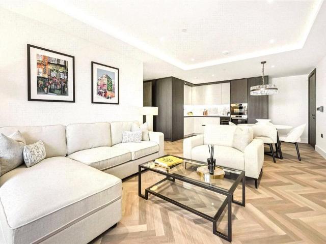 Flat for sale in The Borough, Greater London
