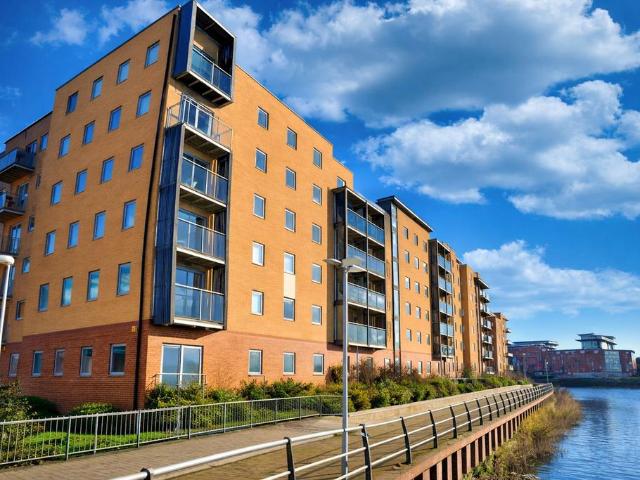 Flat for sale in Hythe, Fordham Heath