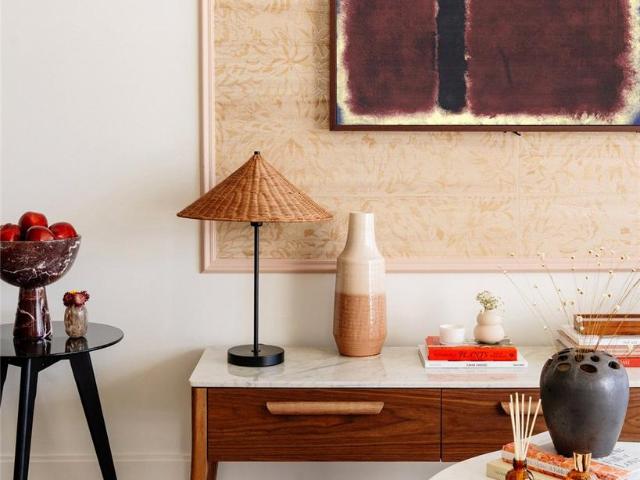 Flat for sale in Canary Wharf, Greater London
