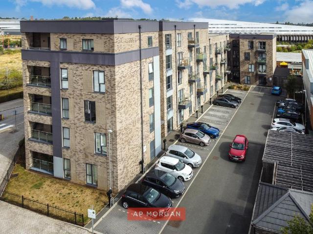 Flat for sale in Rednal, West Midlands