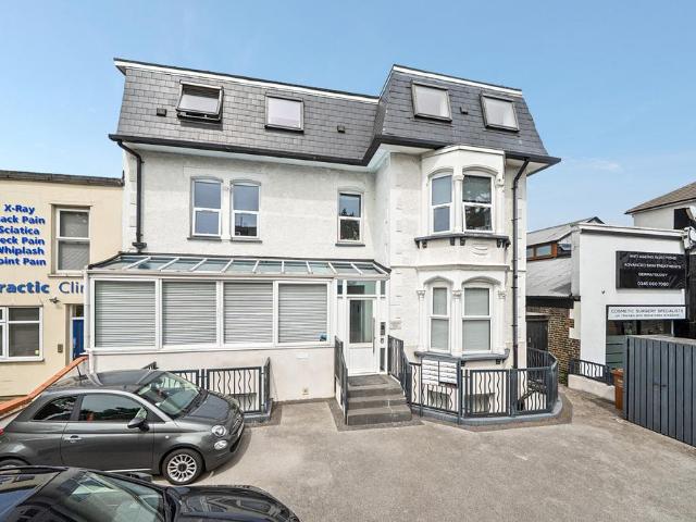 Flat for sale in Blendon, Greater London