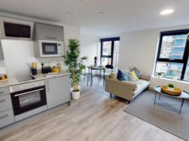 Flat for sale in Ropewalks, Calderstones