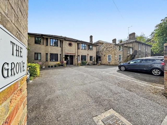 Flat for sale in Combs Ford, Bedingfield